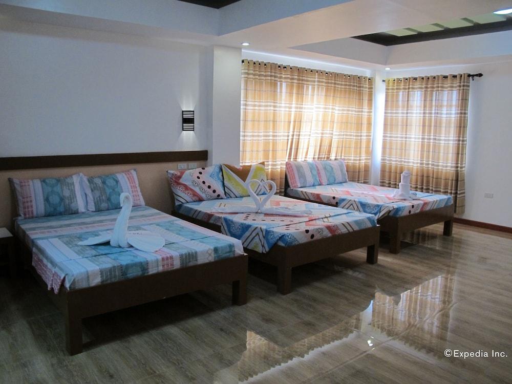 Sea Jewel Beach Resort Puerto Galera Kültér fotó