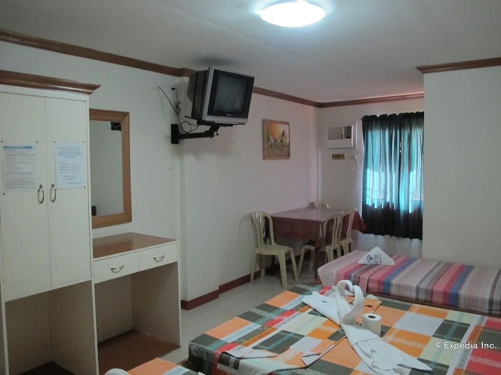 Sea Jewel Beach Resort Puerto Galera Kültér fotó