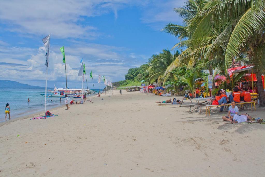 Sea Jewel Beach Resort Puerto Galera Kültér fotó