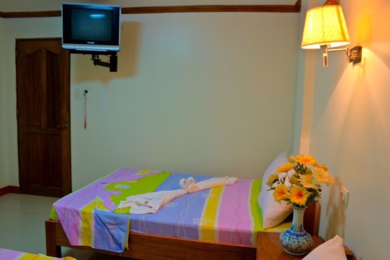Sea Jewel Beach Resort Puerto Galera Kültér fotó
